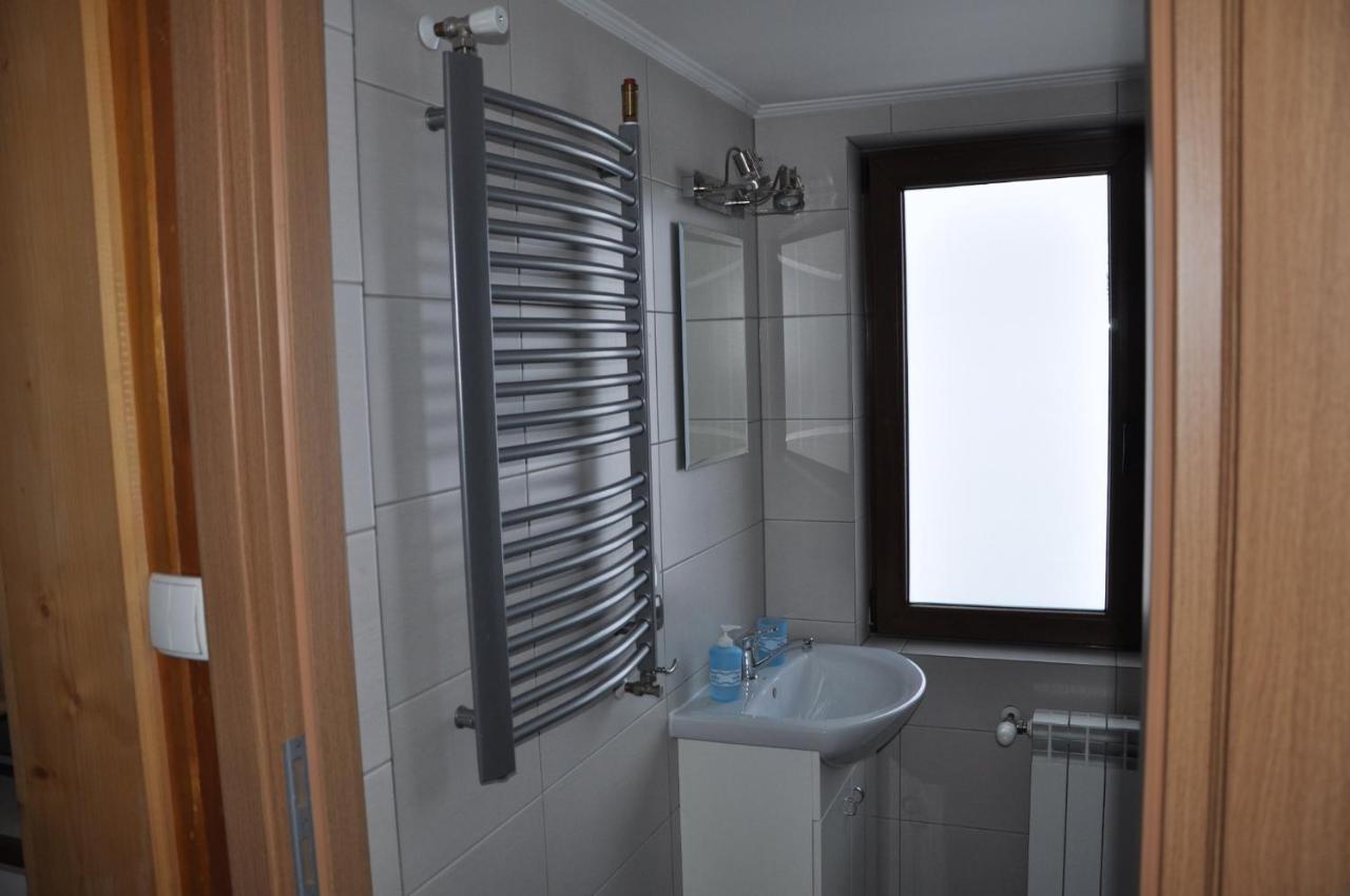 Pod Limba Apartment ยูร์กุฟ ภายนอก รูปภาพ