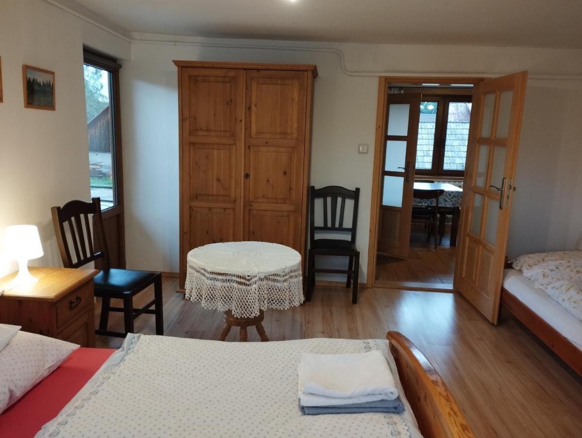 Pod Limba Apartment ยูร์กุฟ ภายนอก รูปภาพ