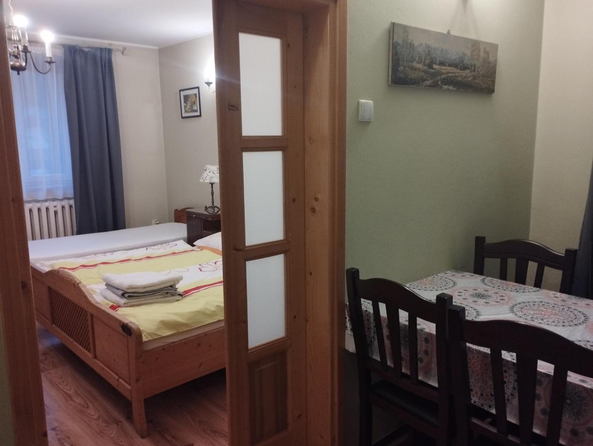 Pod Limba Apartment ยูร์กุฟ ภายนอก รูปภาพ