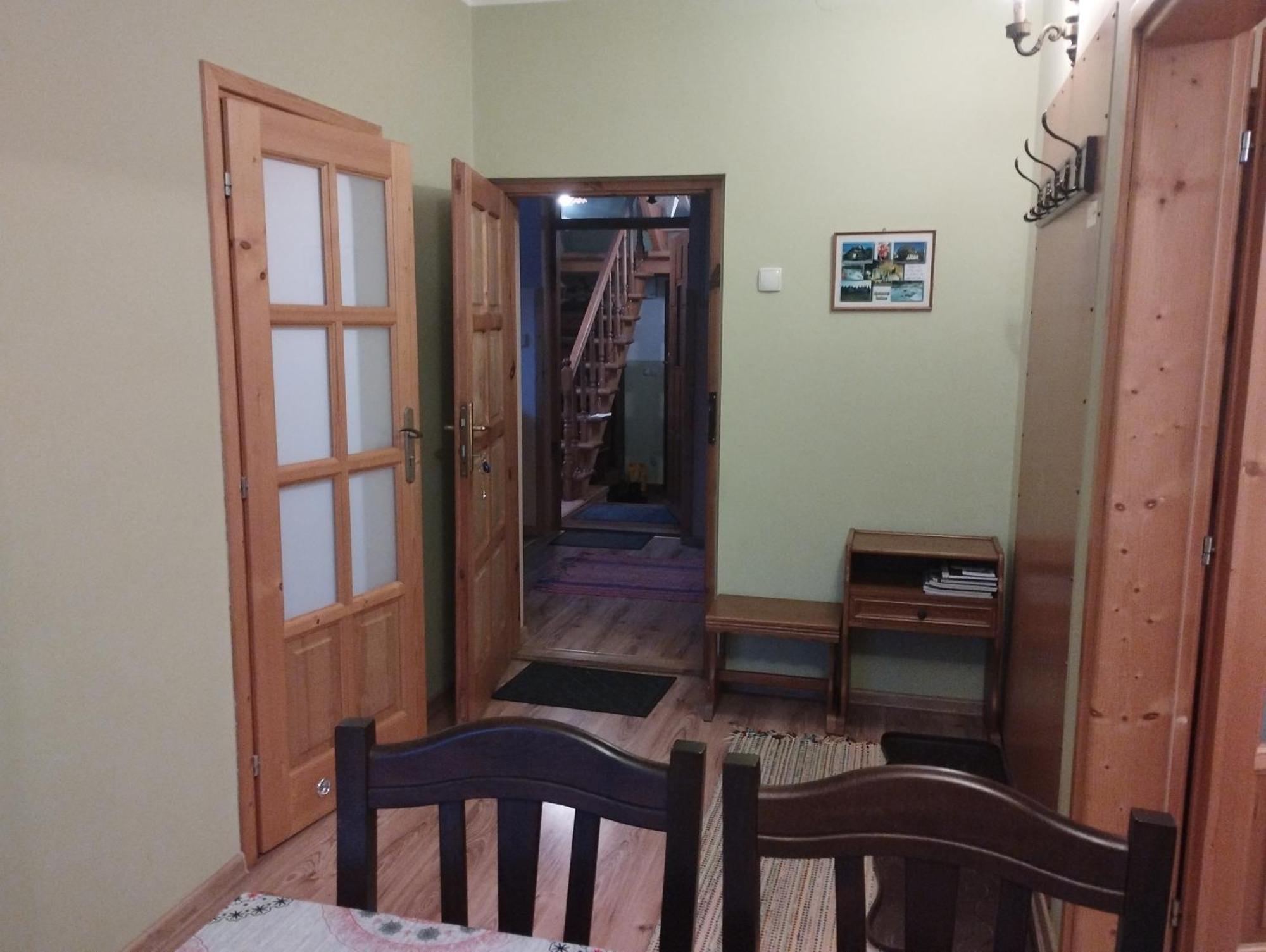Pod Limba Apartment ยูร์กุฟ ภายนอก รูปภาพ